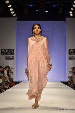 Model walk the ramp for Jenjum Gadi Show at Wills Lifestyle India Fashion Week 2012 day 5 on 10th Oct 2012 (48).JPG